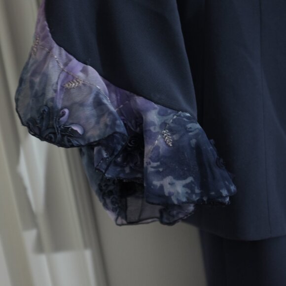 Obsessions Couture three pieces purple set with Rosette details made in Canada - Picture 2 of 16